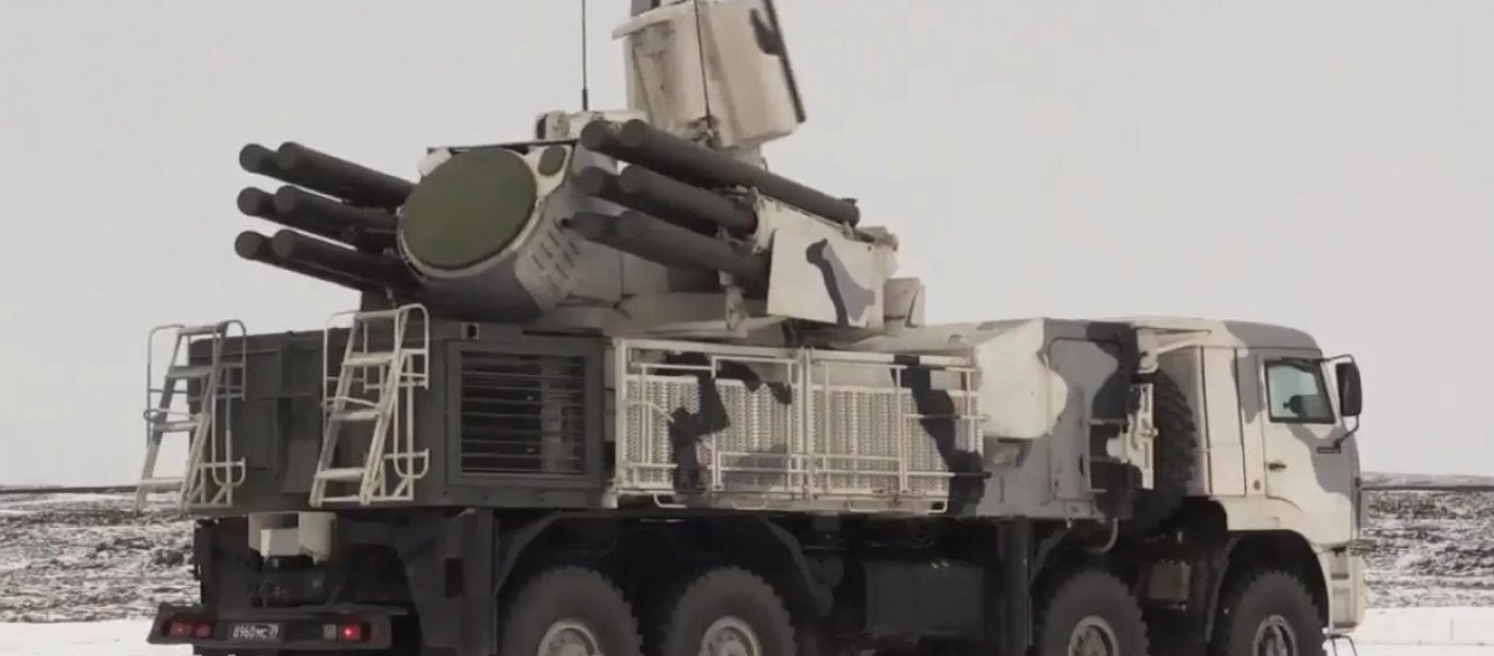 Κόλαση πυρός από το Α/Α συστήμα Pantsir στην Αρκτική (βίντεο)